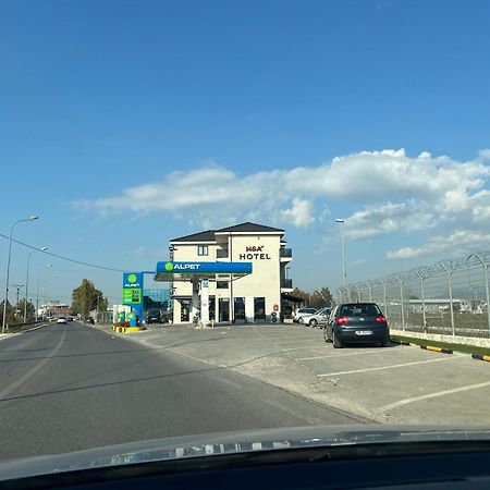 Side Airport Hotel Kruje Luaran gambar