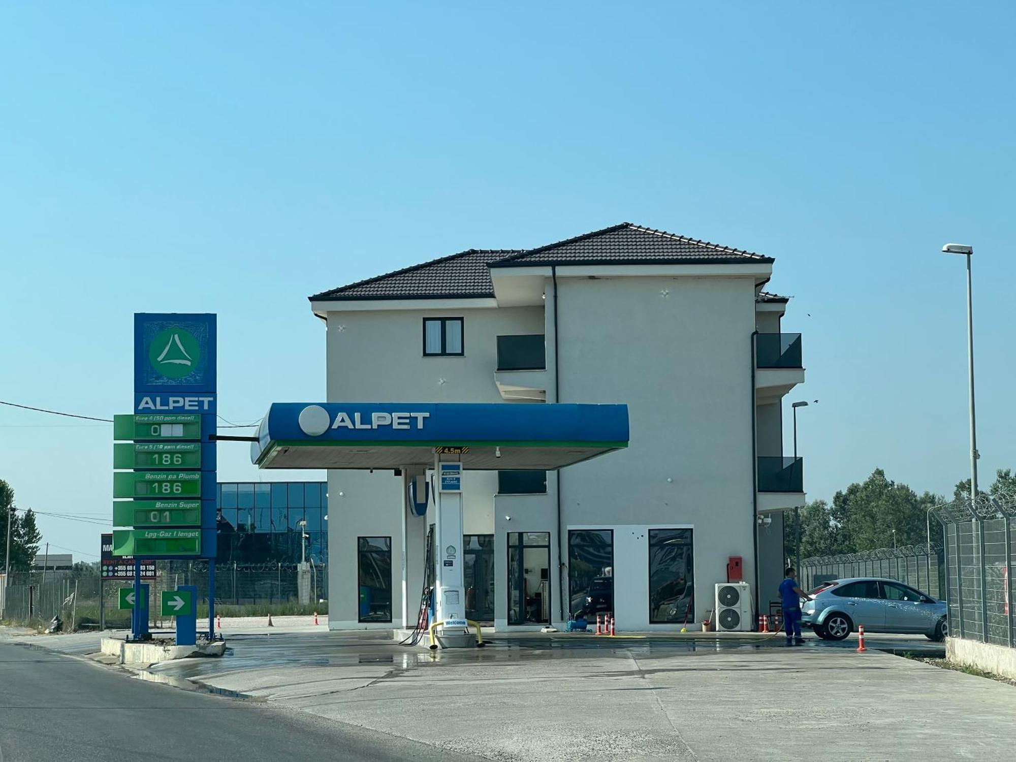 Side Airport Hotel Kruje Luaran gambar